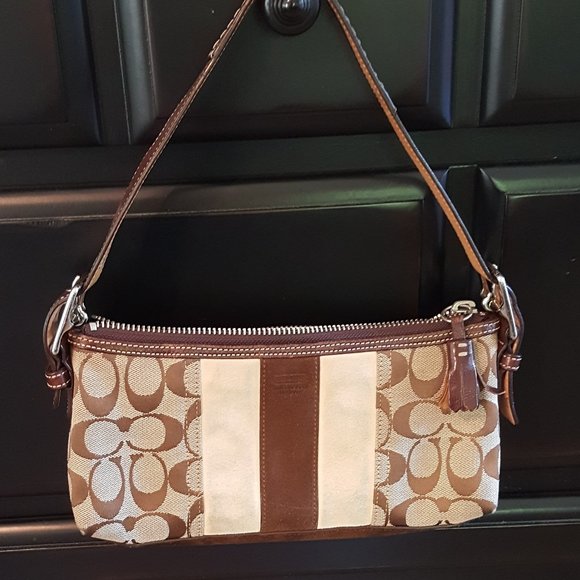 Coach over the shoulder small purse - Picture 1 of 5
